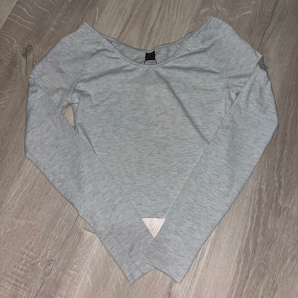 Off shoulder grey long sleeve